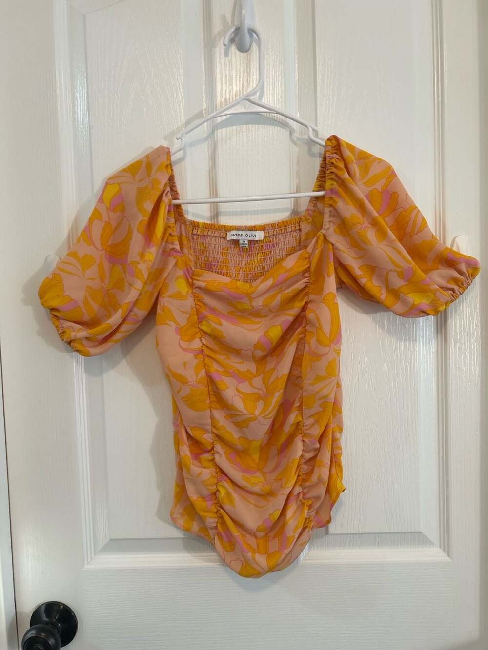 Rose + Olive Floral Ruched Puff Sleeve Top Size XS